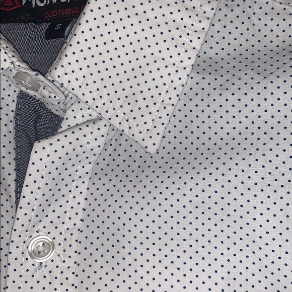 Half sleeve button down - Picture 2 of 3
